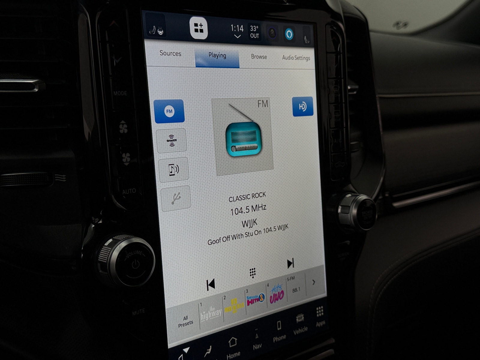 Thumbnail: 2022 RAM 1500 - 3