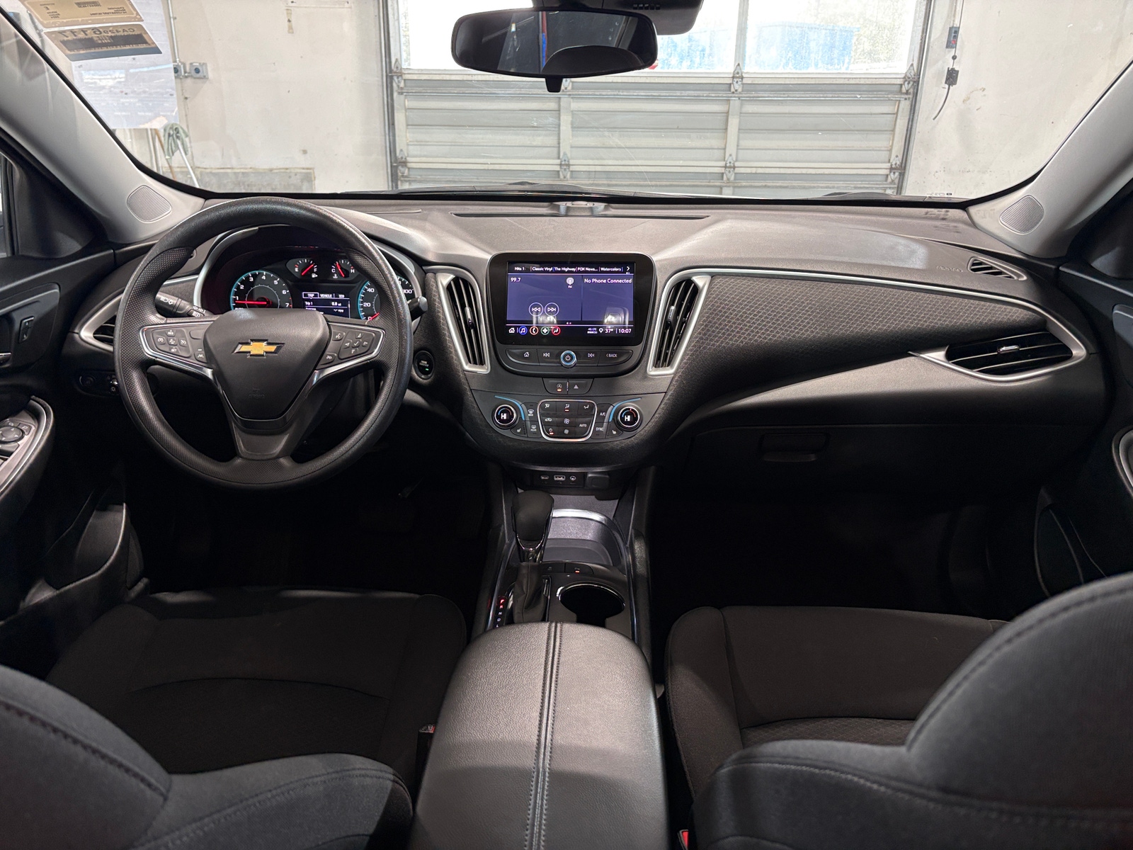 Thumbnail: 2024 Chevrolet Malibu - 3