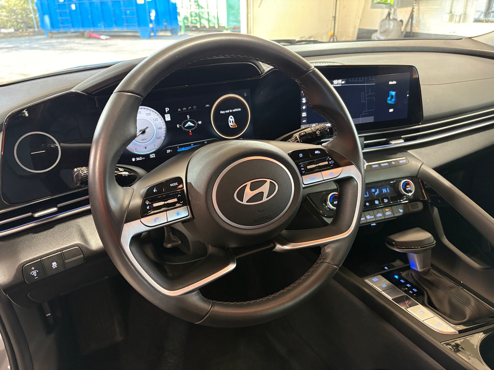 Thumbnail: 2025 Hyundai Elantra - 4