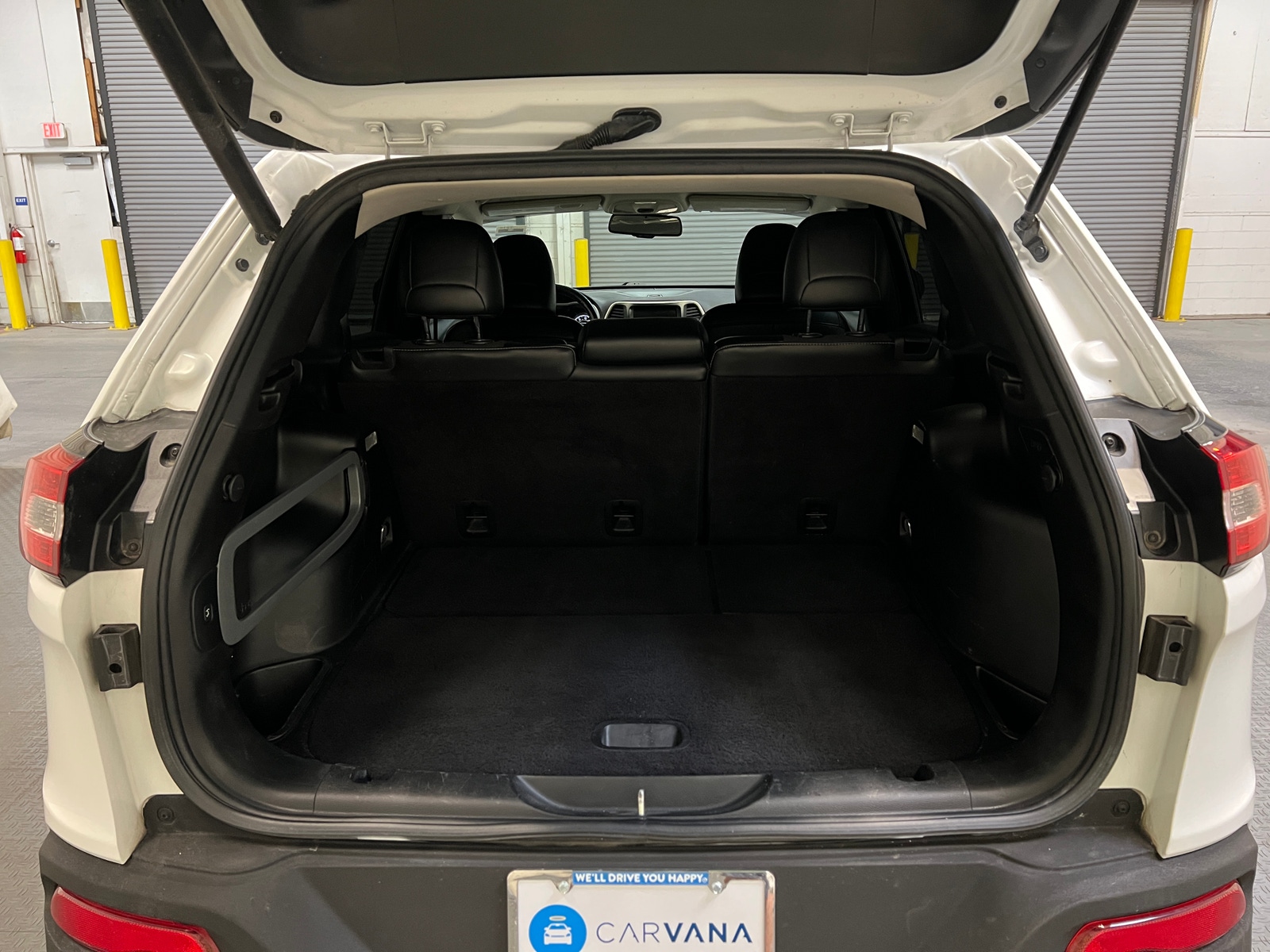 Thumbnail: 2018 Jeep Cherokee - 6