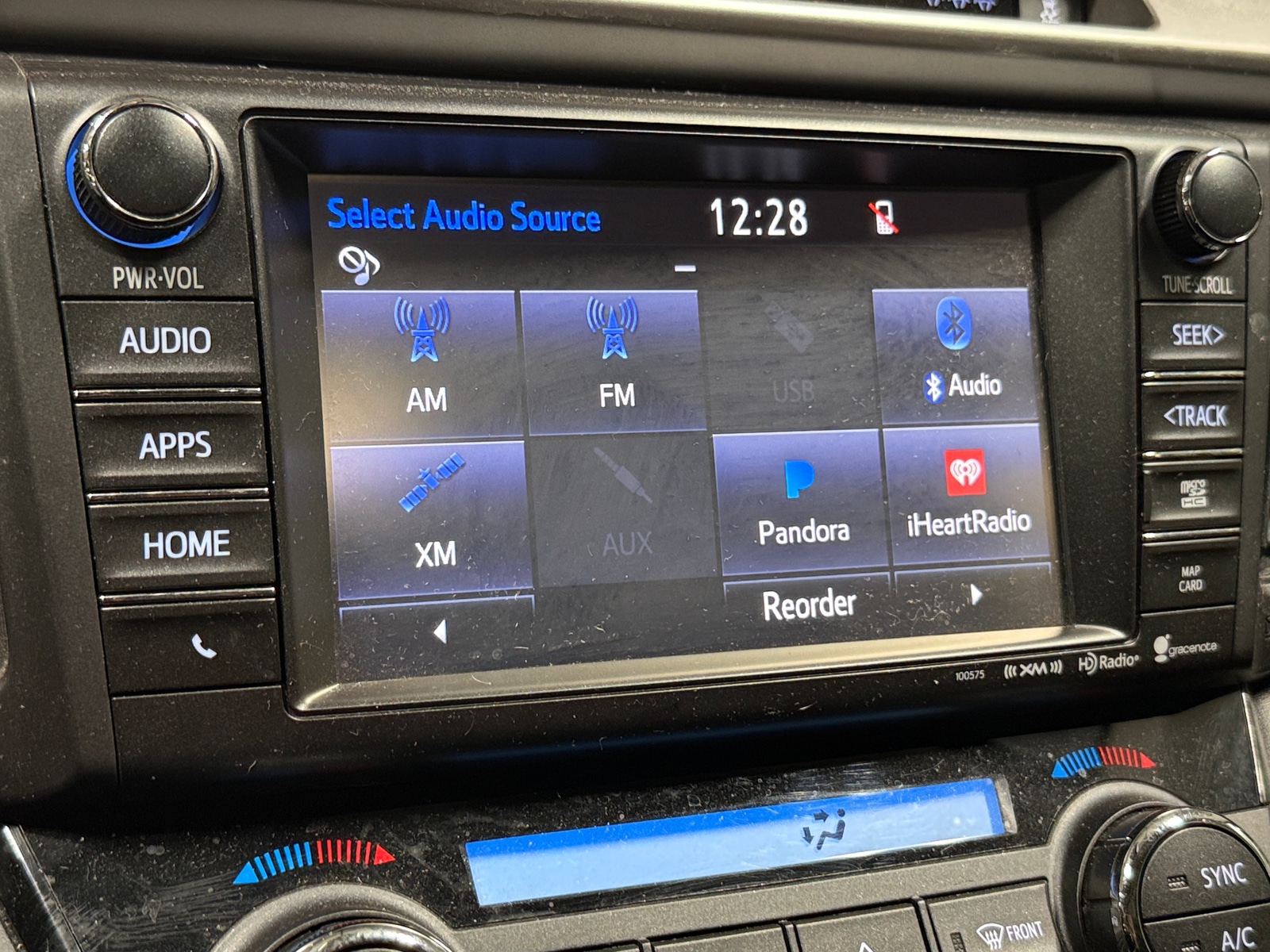 Thumbnail: 2018 Toyota RAV4 - 4