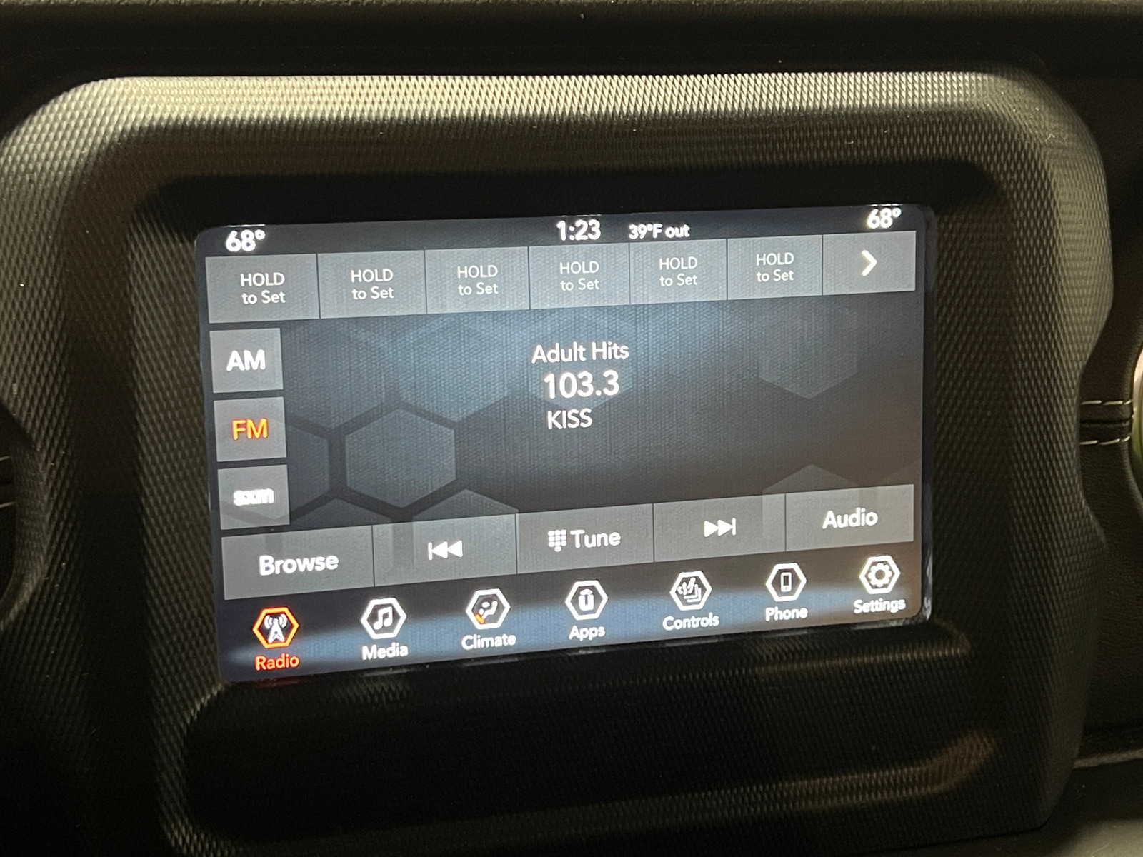 Thumbnail: 2019 Jeep Wrangler - 3