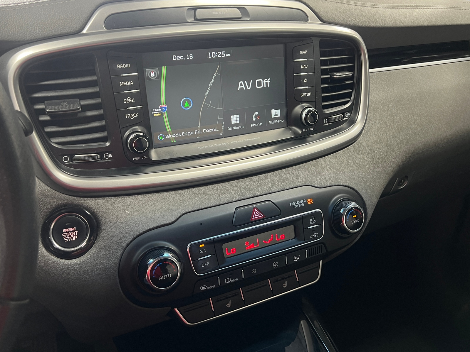 Thumbnail: 2019 Kia Sorento - 3