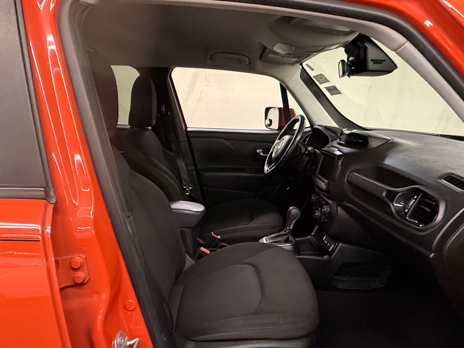 Thumbnail: 2019 Jeep Renegade - 2