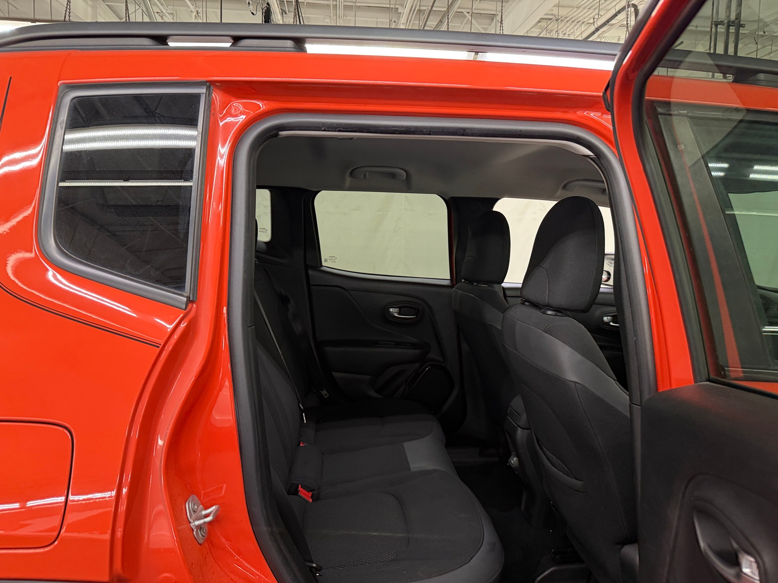 Thumbnail: 2019 Jeep Renegade - 6