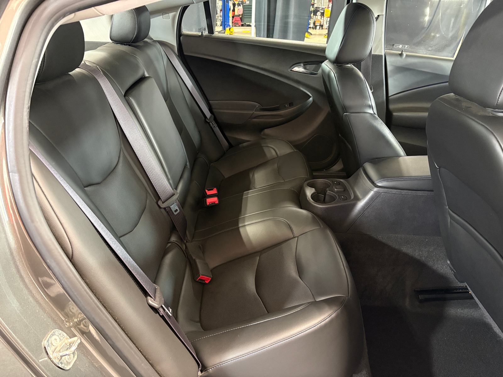 Thumbnail: 2017 Chevrolet Volt - 6