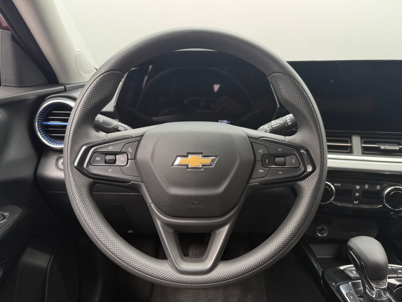 Thumbnail: 2025 Chevrolet Trax - 5