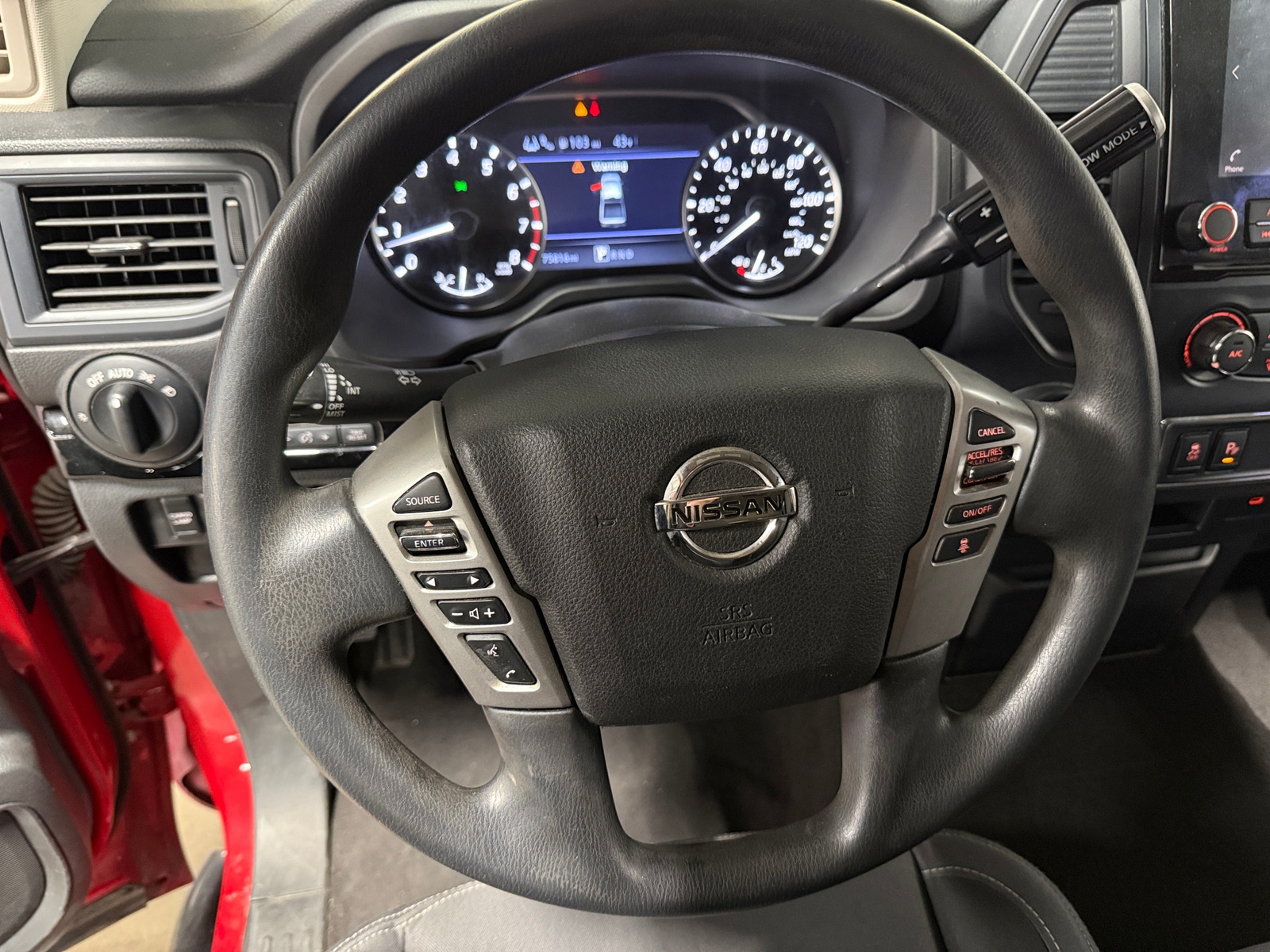 Thumbnail: 2022 Nissan Titan - 5