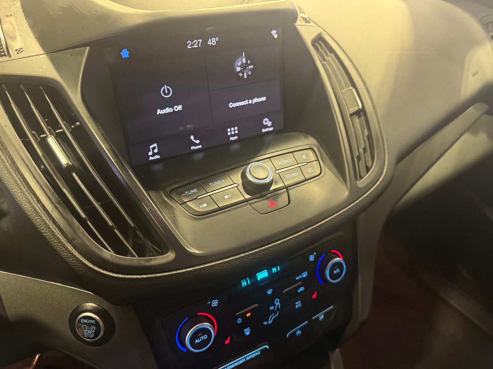 Thumbnail: 2019 Ford Escape - 4