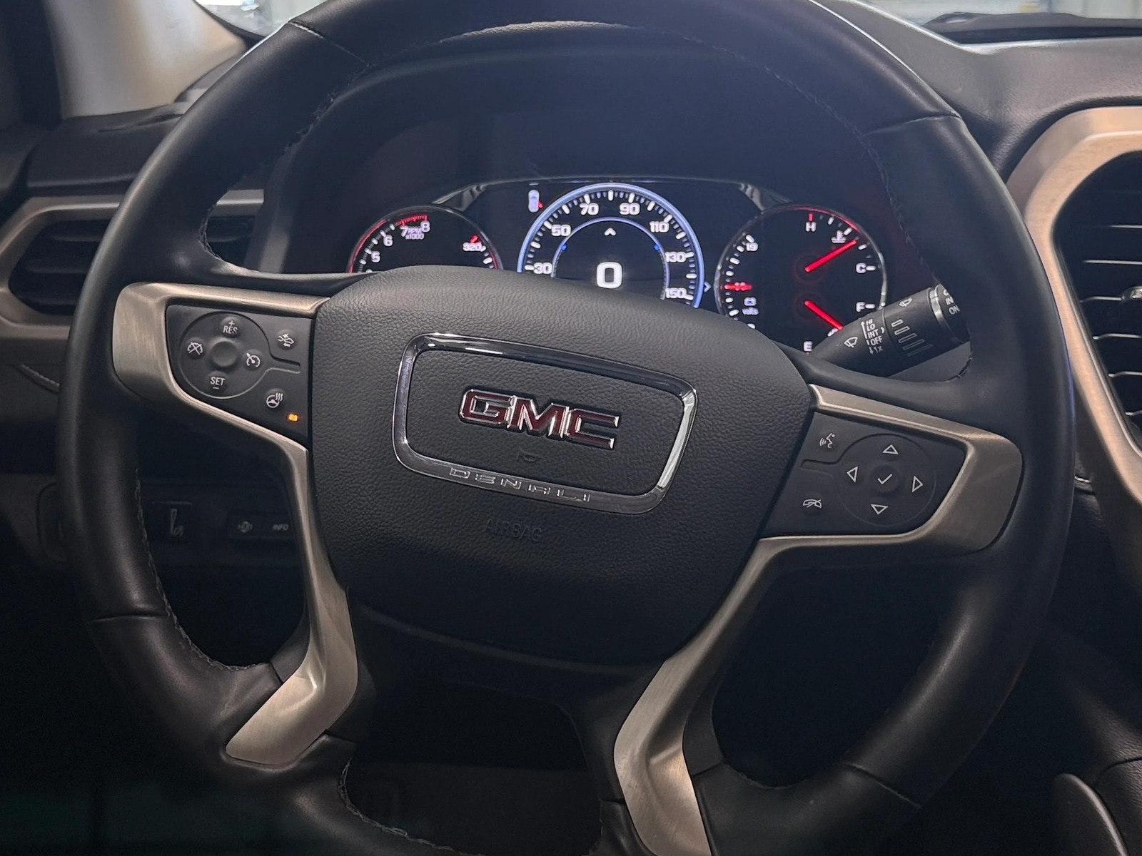 Thumbnail: 2023 GMC Acadia - 4