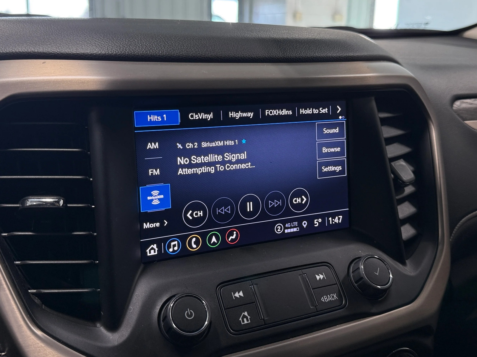 Thumbnail: 2023 GMC Acadia - 3