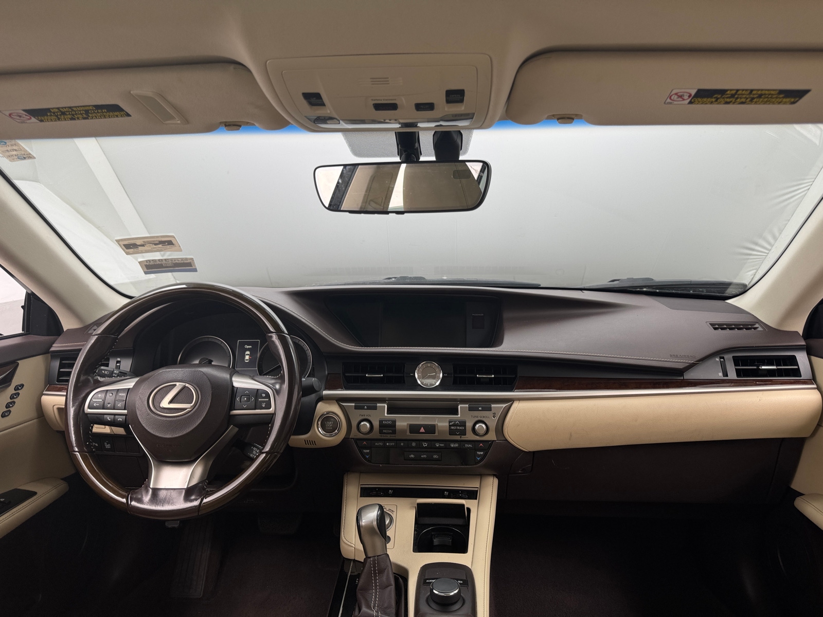 Thumbnail: 2016 Lexus ES - 2