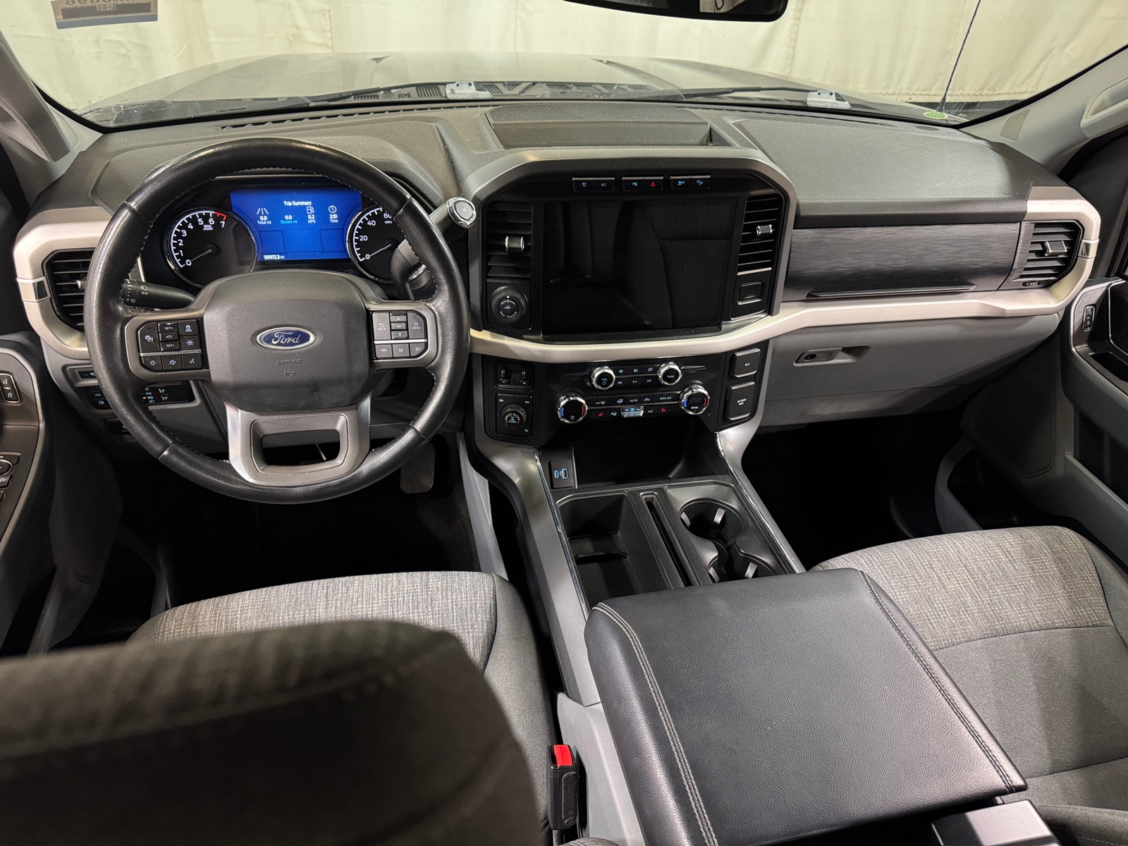 Thumbnail: 2021 Ford Econoline - 3