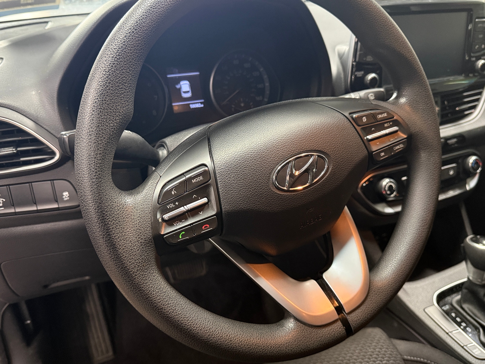 Thumbnail: 2020 Hyundai Elantra - 5