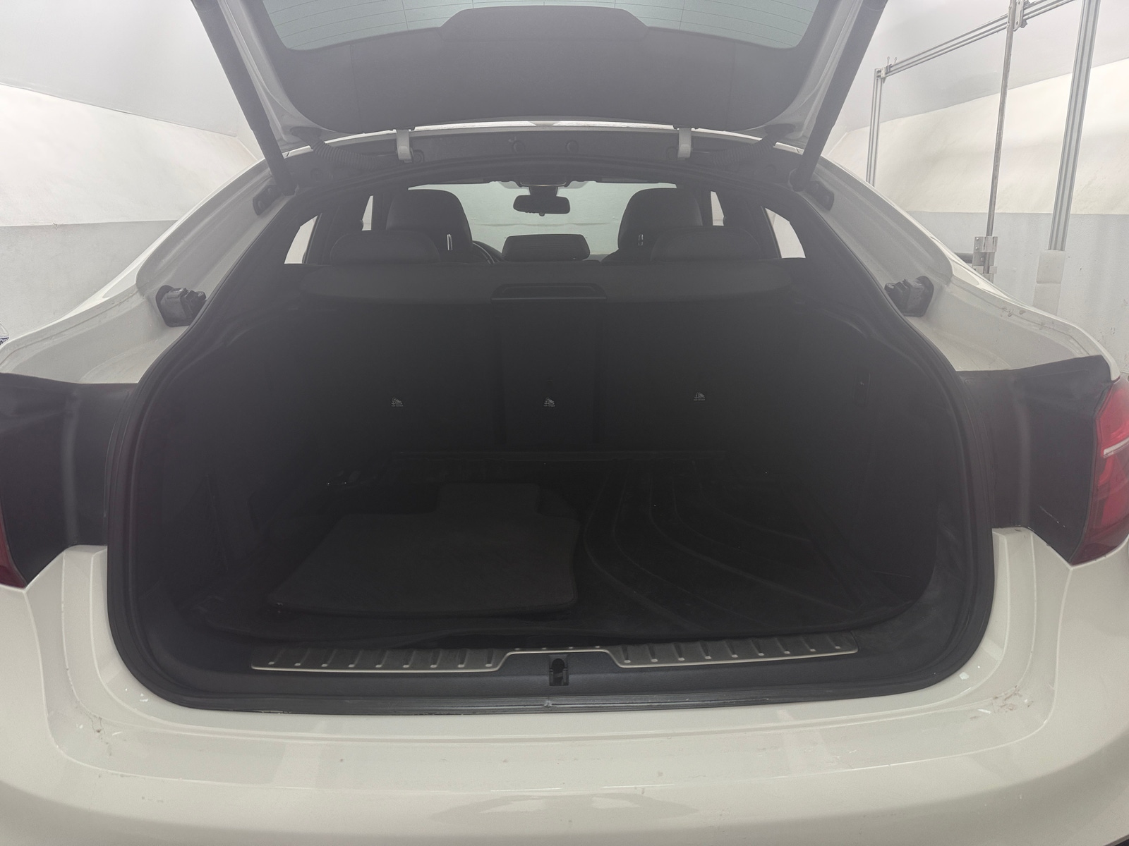 Thumbnail: 2018 BMW X6 - 6