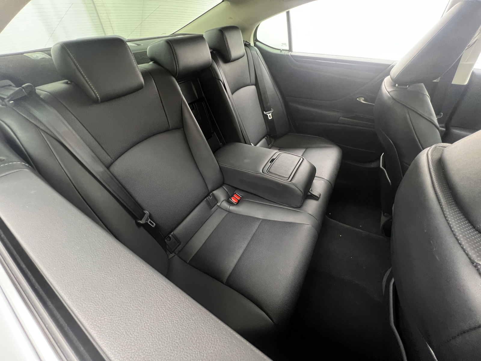 Thumbnail: 2019 Lexus ES - 5