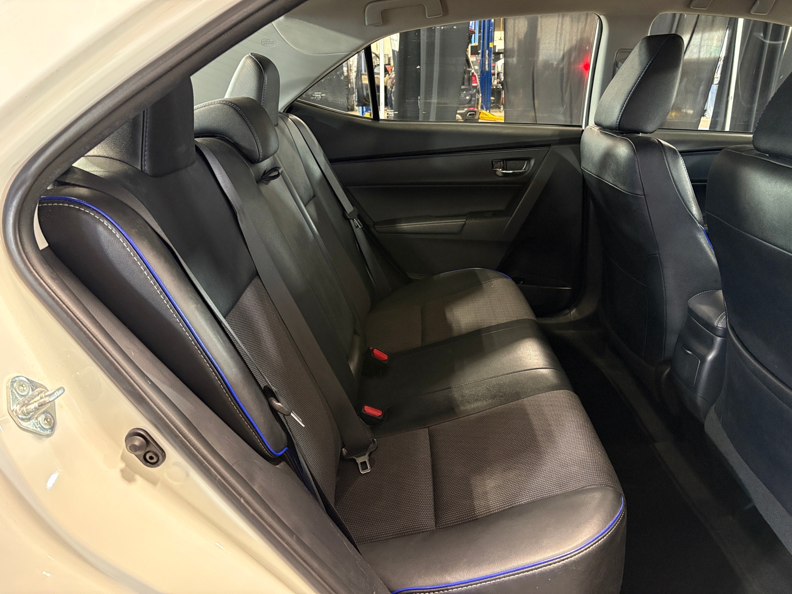 Thumbnail: 2017 Toyota Corolla - 5