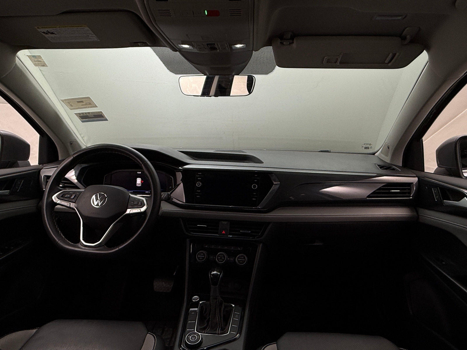 Thumbnail: 2022 Volkswagen Taos - 2