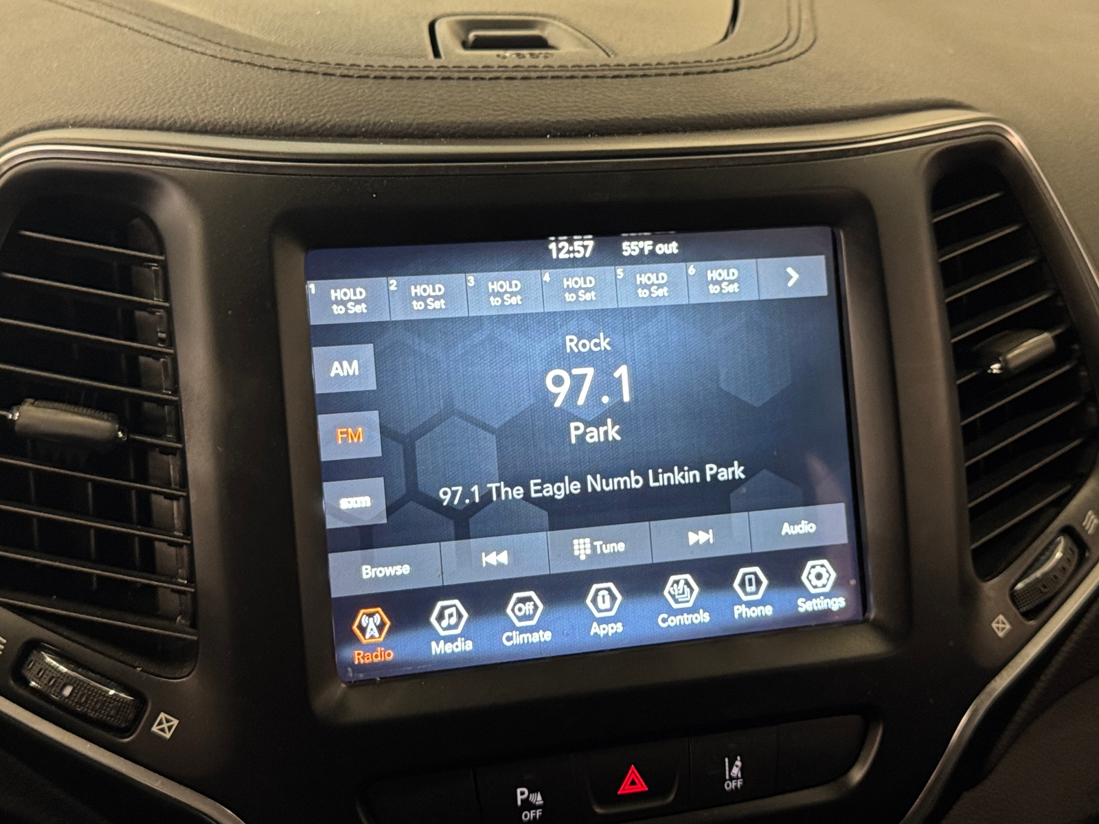 Thumbnail: 2021 Jeep Cherokee - 3