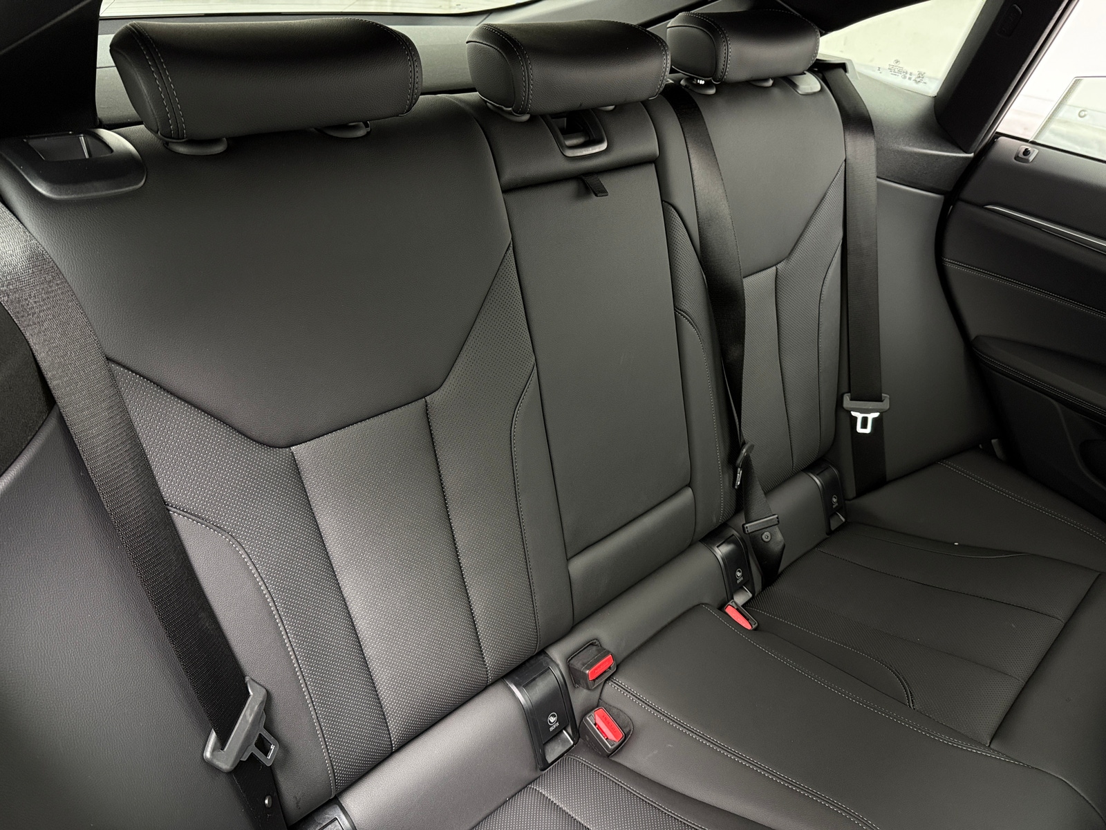 Thumbnail: 2025 BMW i4 - 4