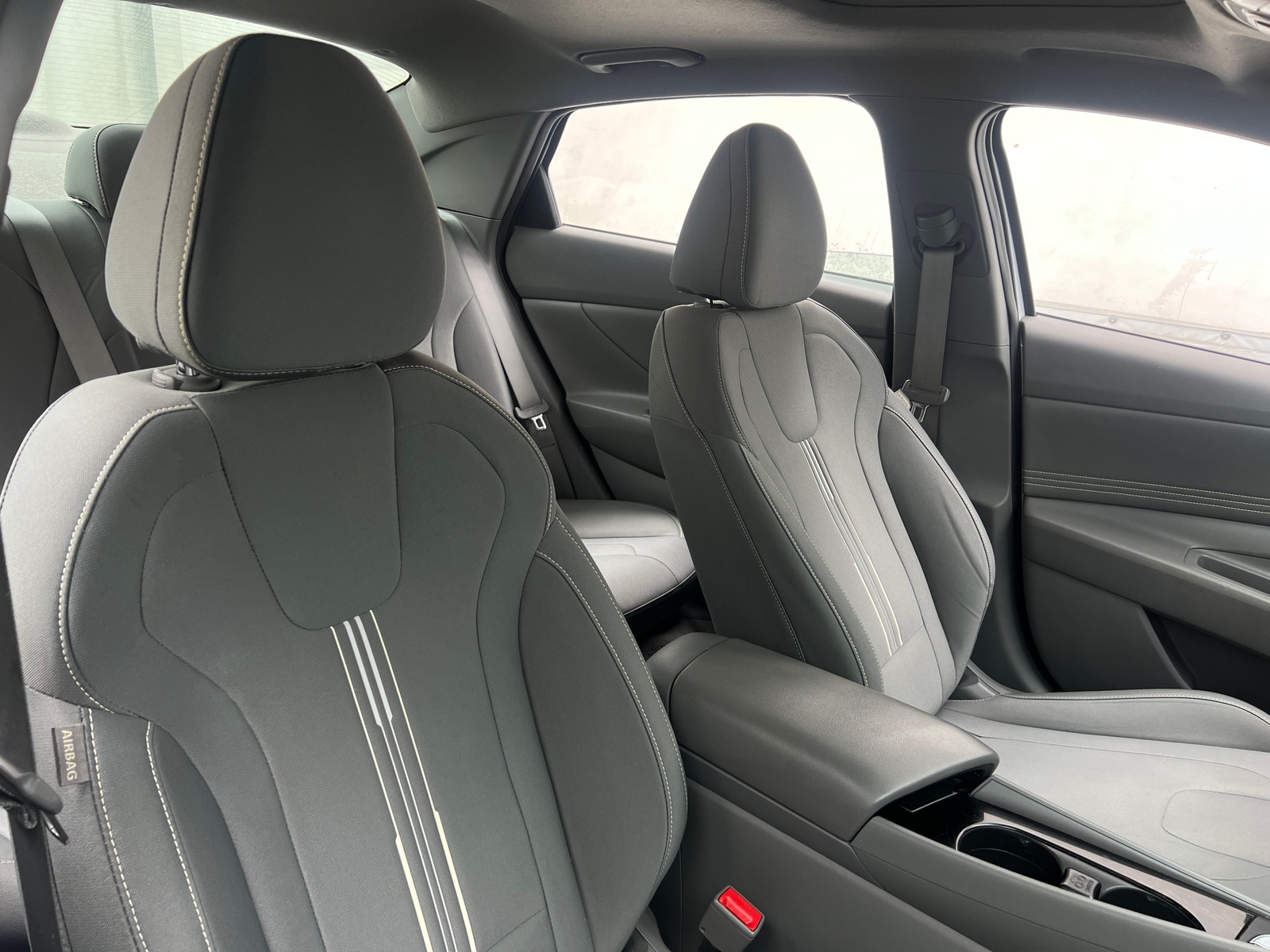 Thumbnail: 2022 Hyundai Elantra - 2