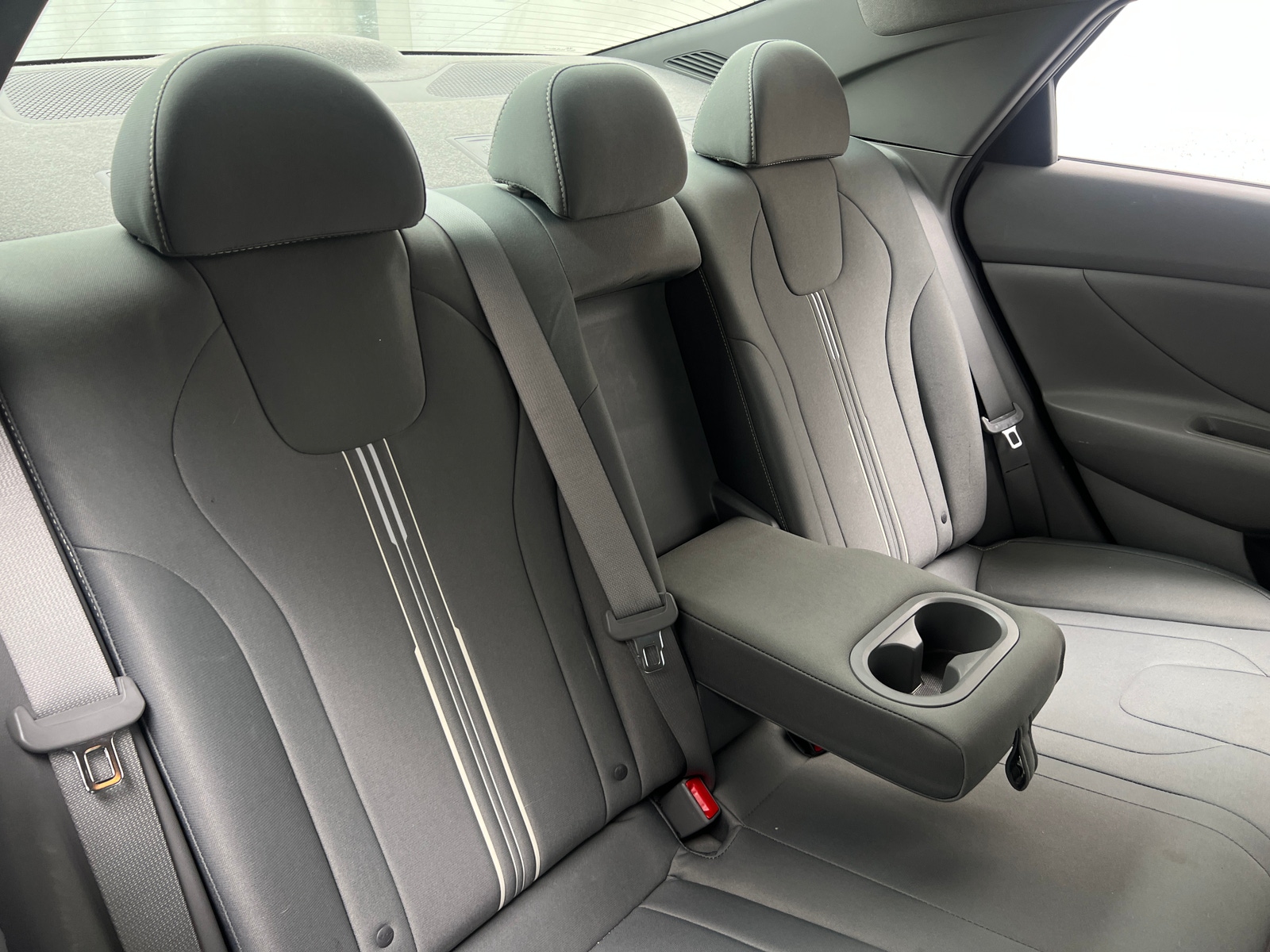 Thumbnail: 2022 Hyundai Elantra - 6