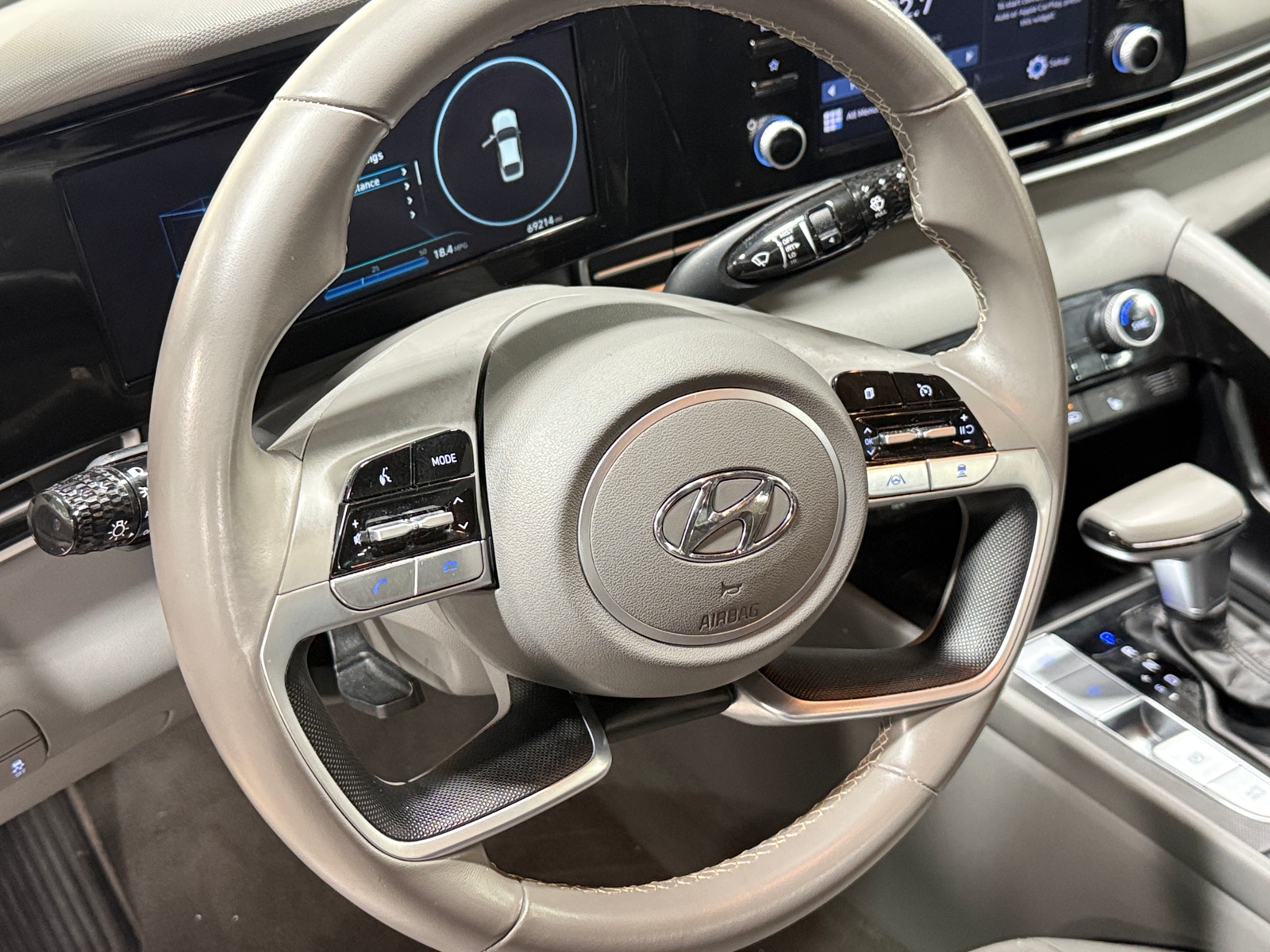 Thumbnail: 2022 Hyundai Elantra - 5