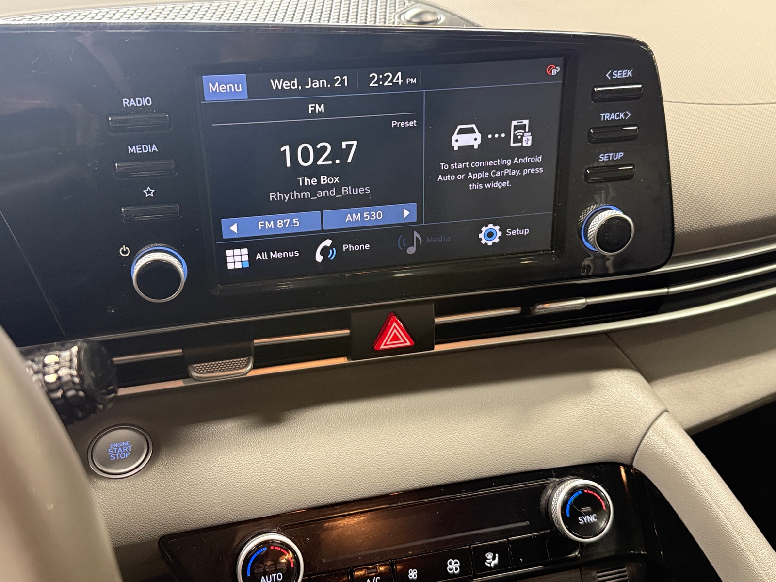 Thumbnail: 2022 Hyundai Elantra - 4