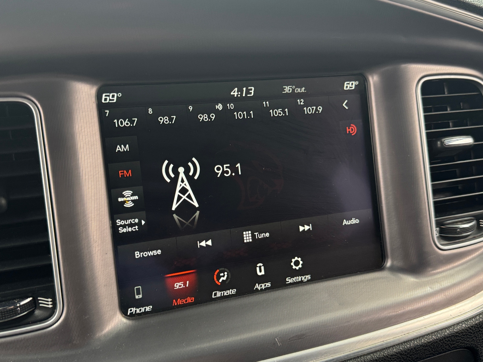 Thumbnail: 2022 Dodge Charger - 4