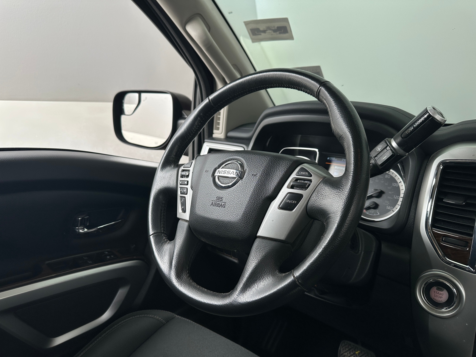 Thumbnail: 2019 Nissan Titan - 4