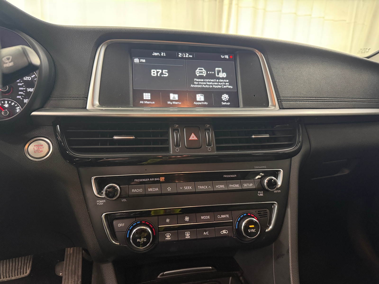 Thumbnail: 2019 Kia Optima - 3