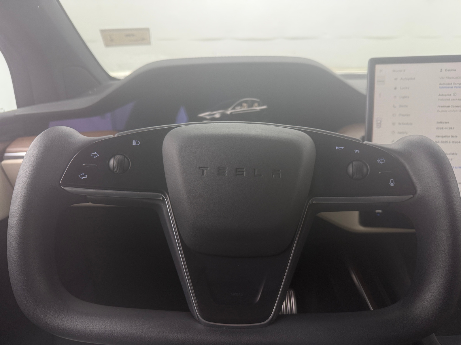 Thumbnail: 2023 Tesla Model X - 4