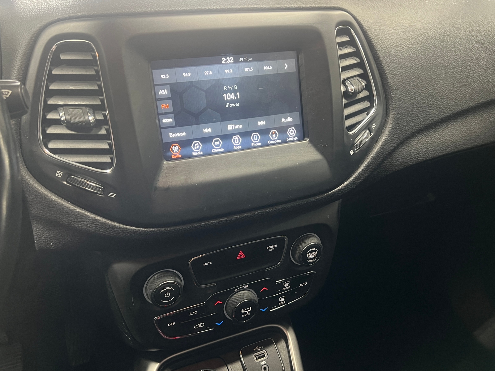 Thumbnail: 2020 Jeep Compass - 4