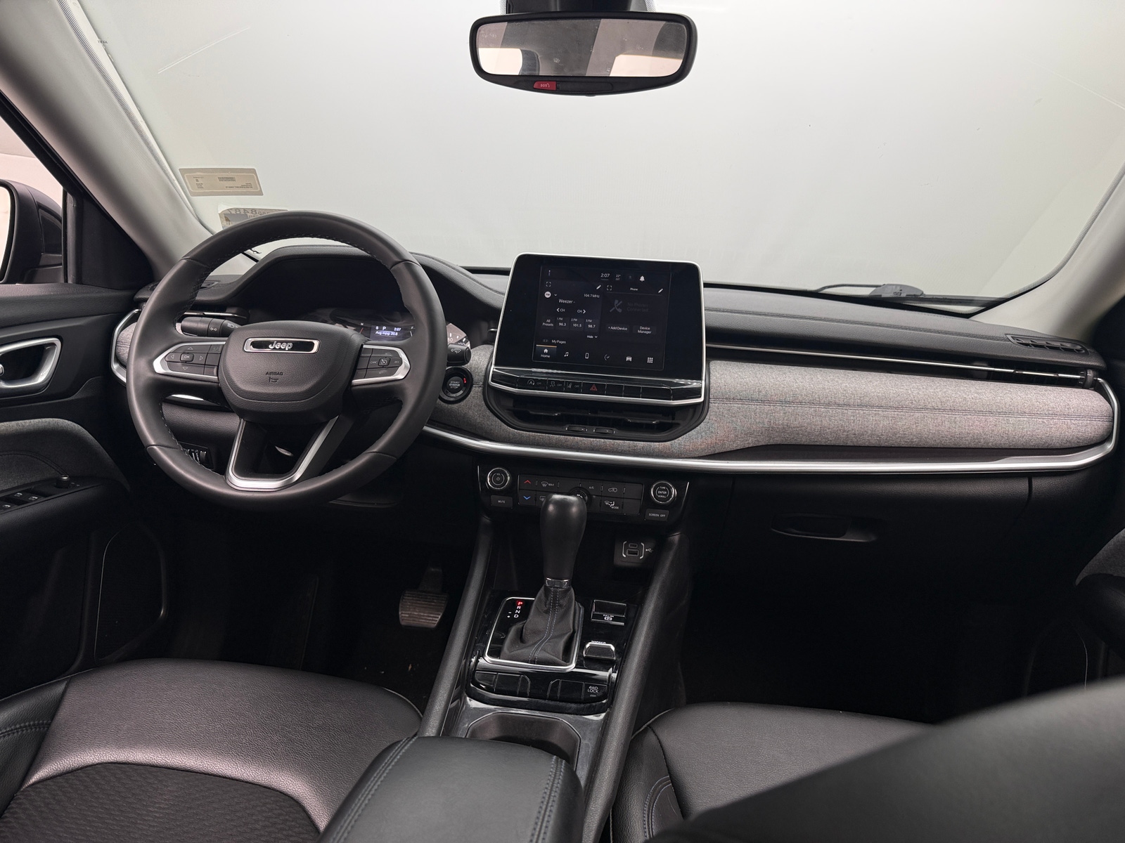 Thumbnail: 2022 Jeep Compass - 3