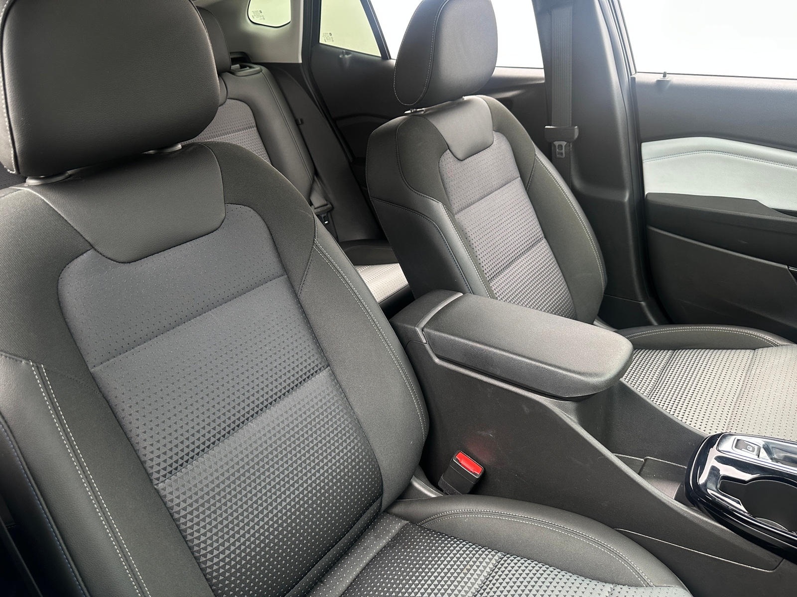 Thumbnail: 2025 Chevrolet Trax - 2