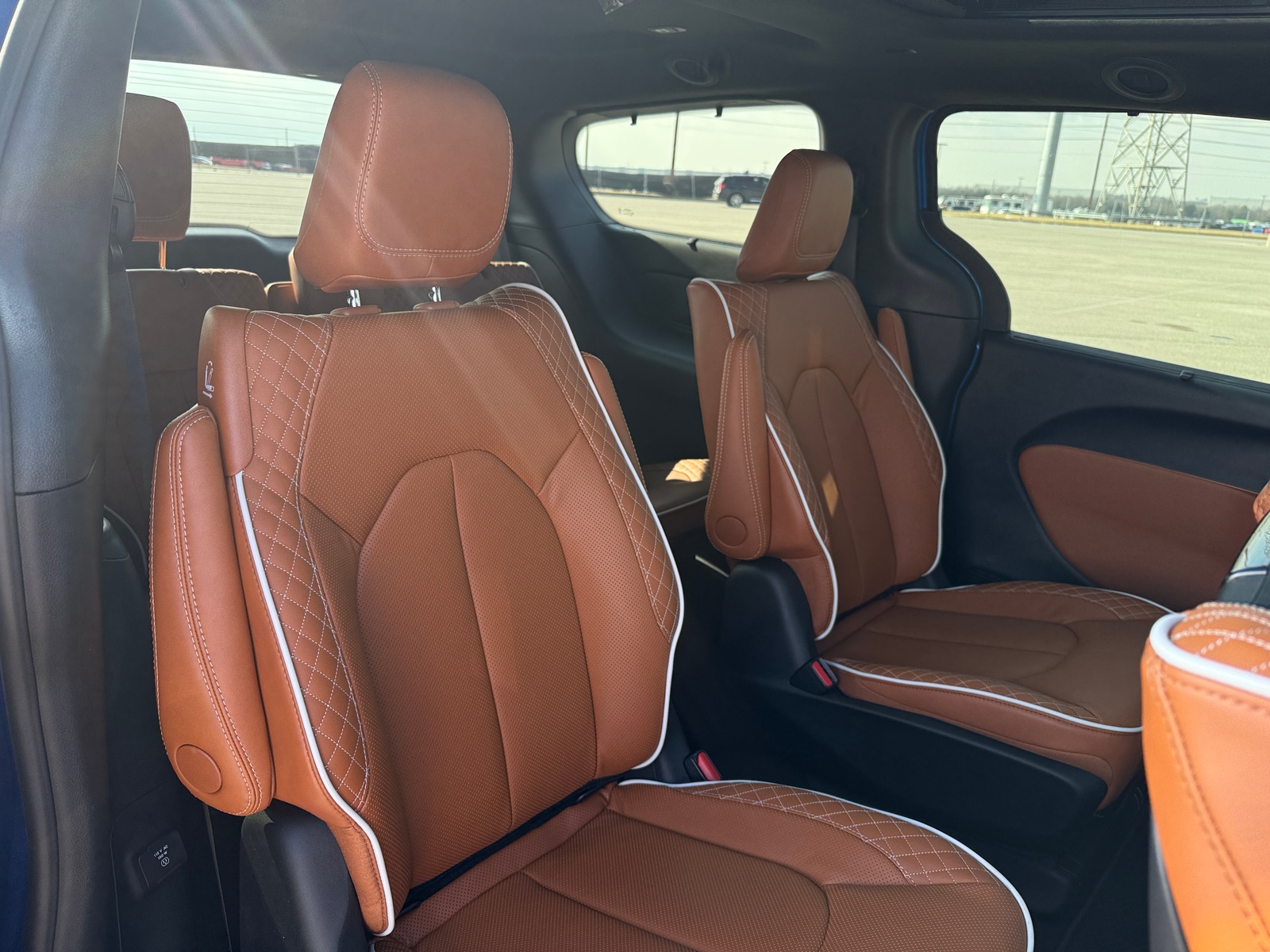 Thumbnail: 2026 Chrysler Pacifica - 5