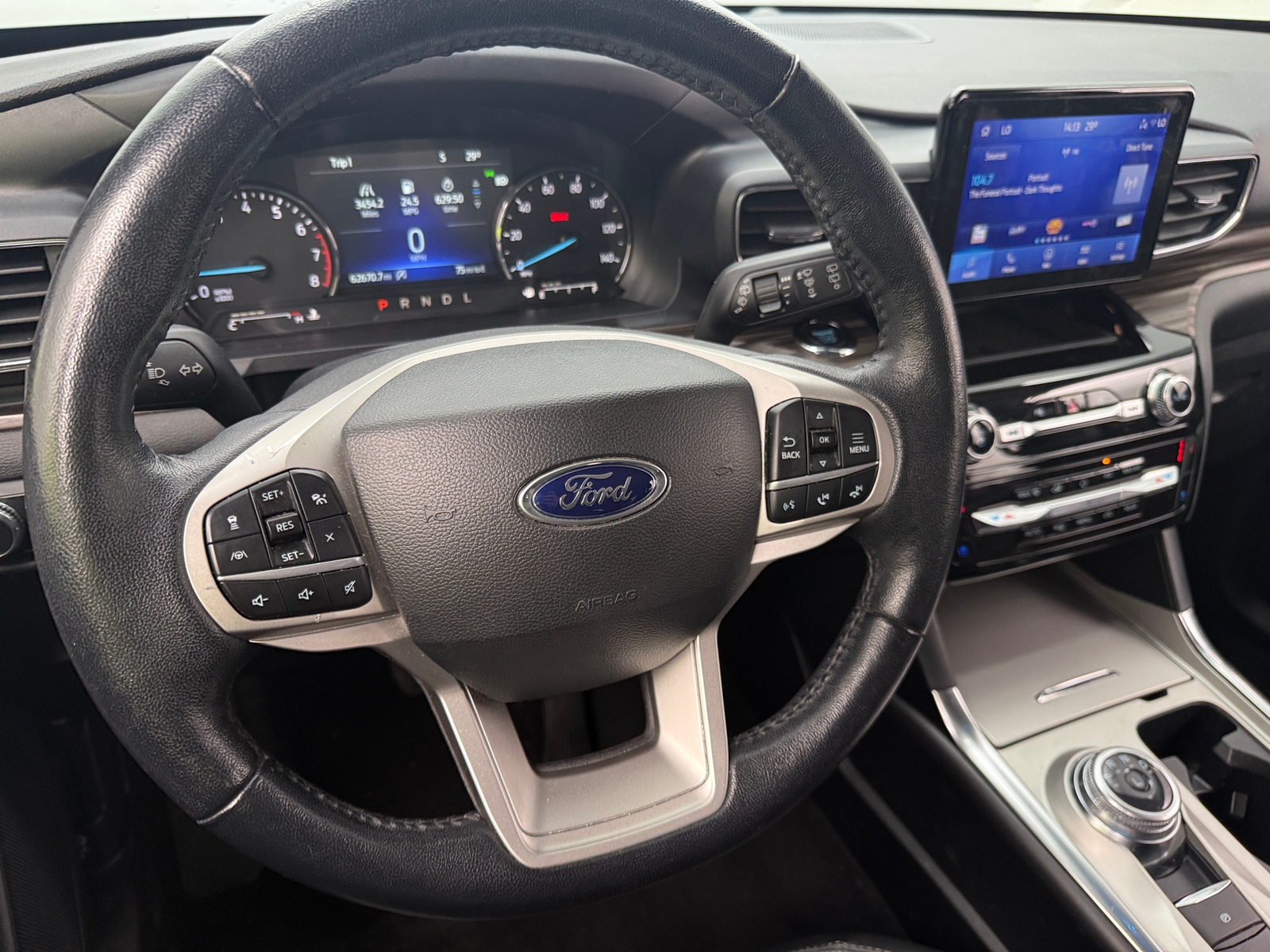 Thumbnail: 2022 Ford Explorer - 4