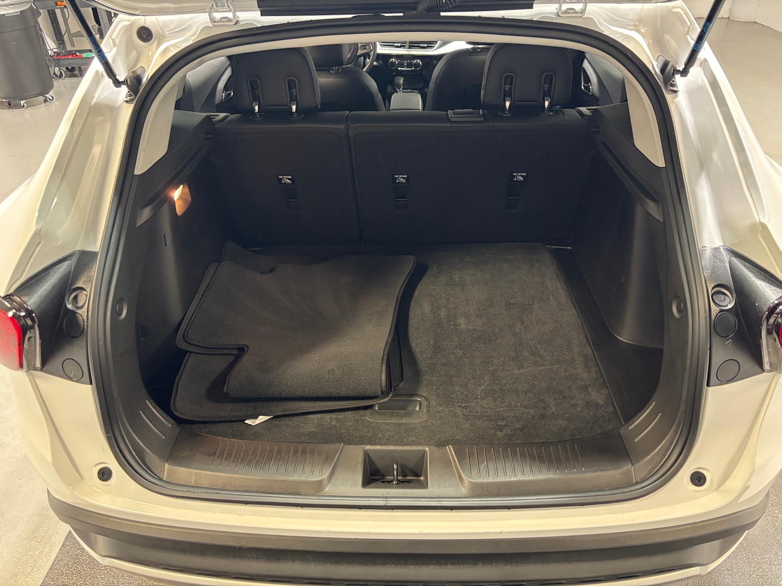 Thumbnail: 2025 Chevrolet Trax - 7