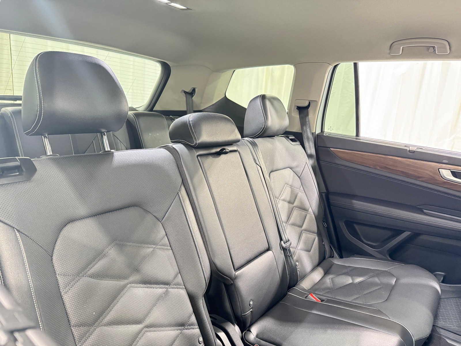 Thumbnail: 2025 Volkswagen Atlas - 5