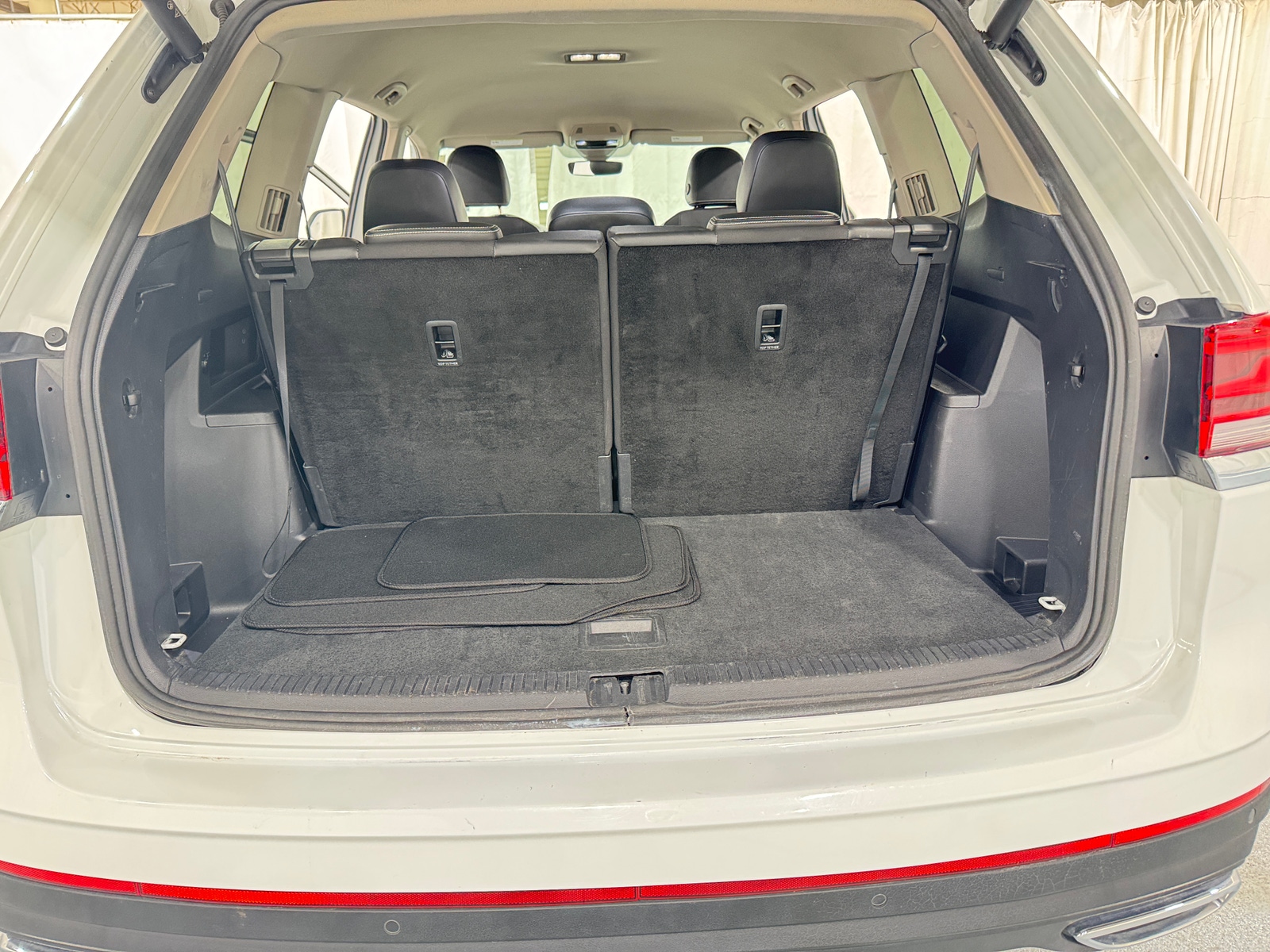 Thumbnail: 2025 Volkswagen Atlas - 6