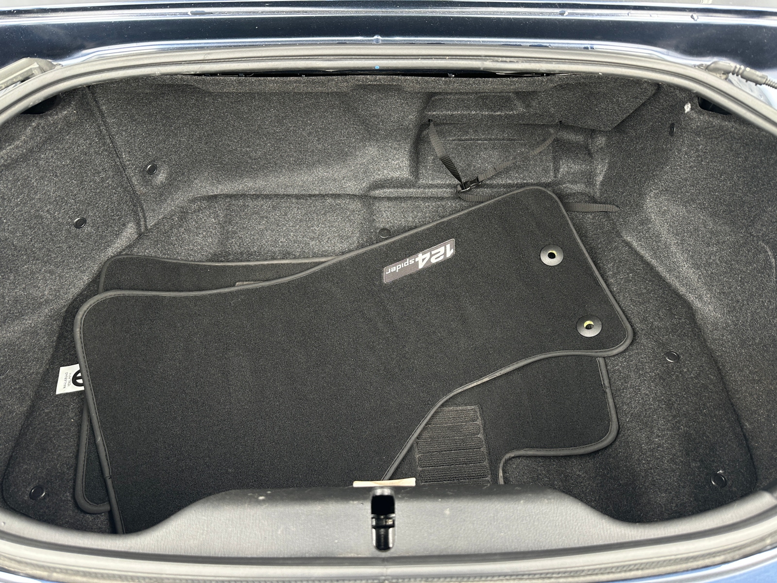 Thumbnail: 2020 Fiat 124 Spider - 6