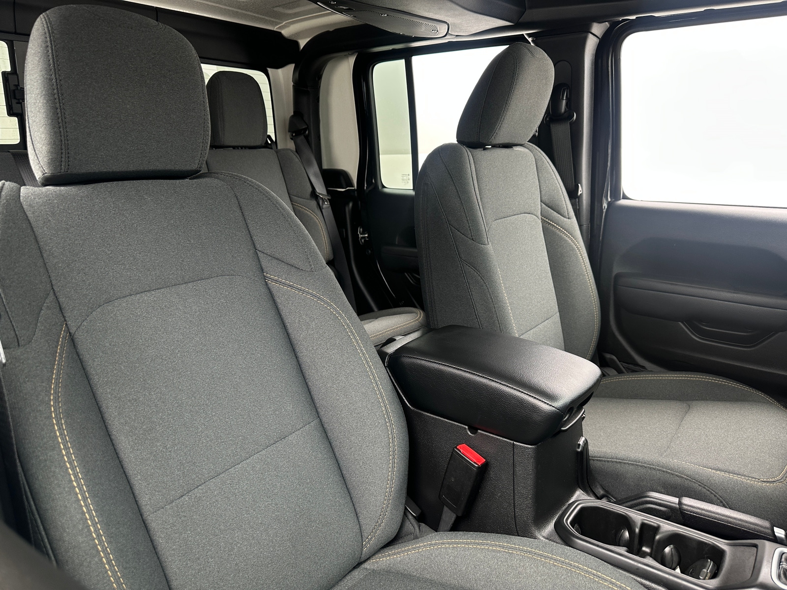 Thumbnail: 2024 Jeep Gladiator - 2