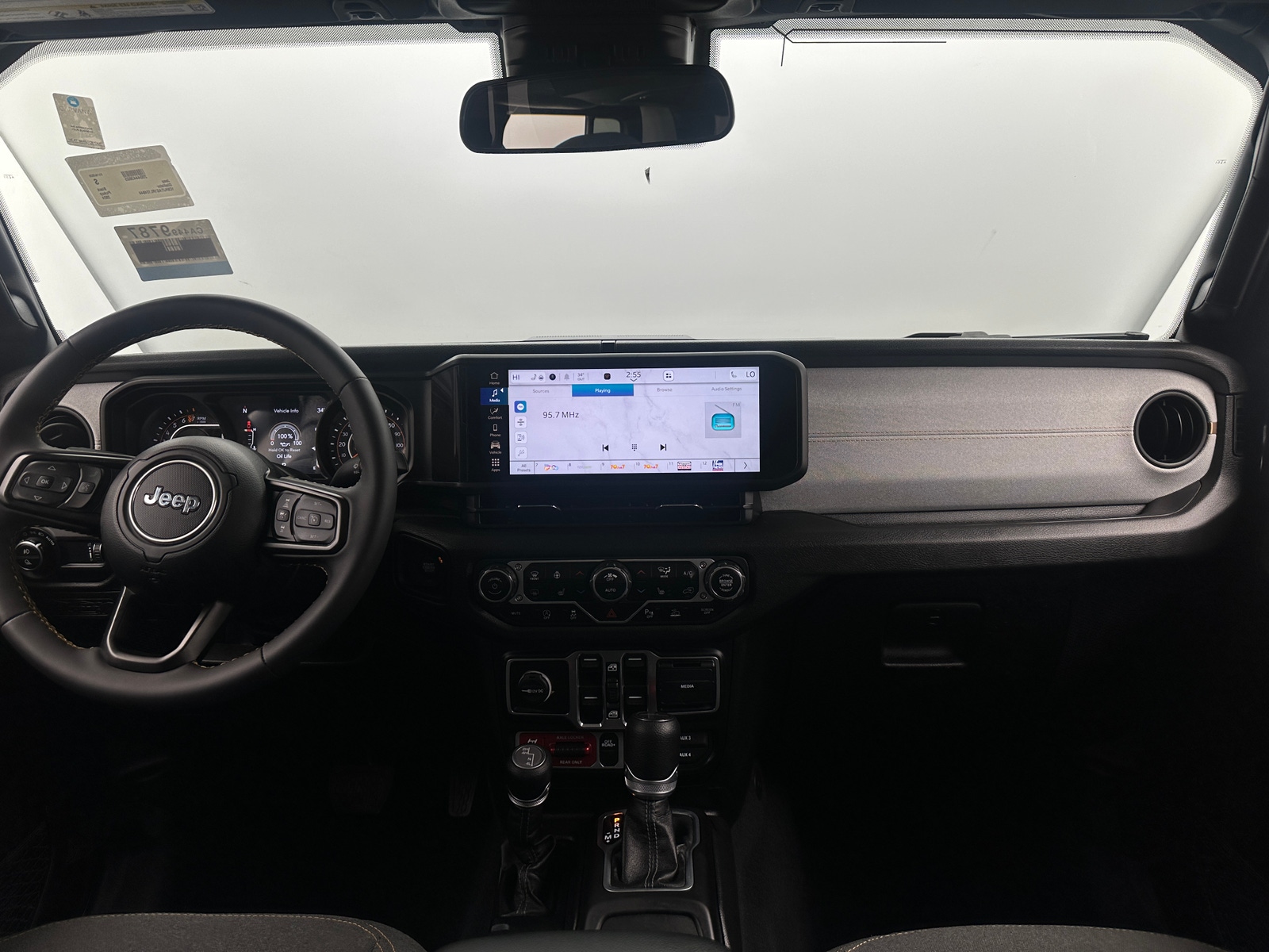 Thumbnail: 2024 Jeep Gladiator - 3