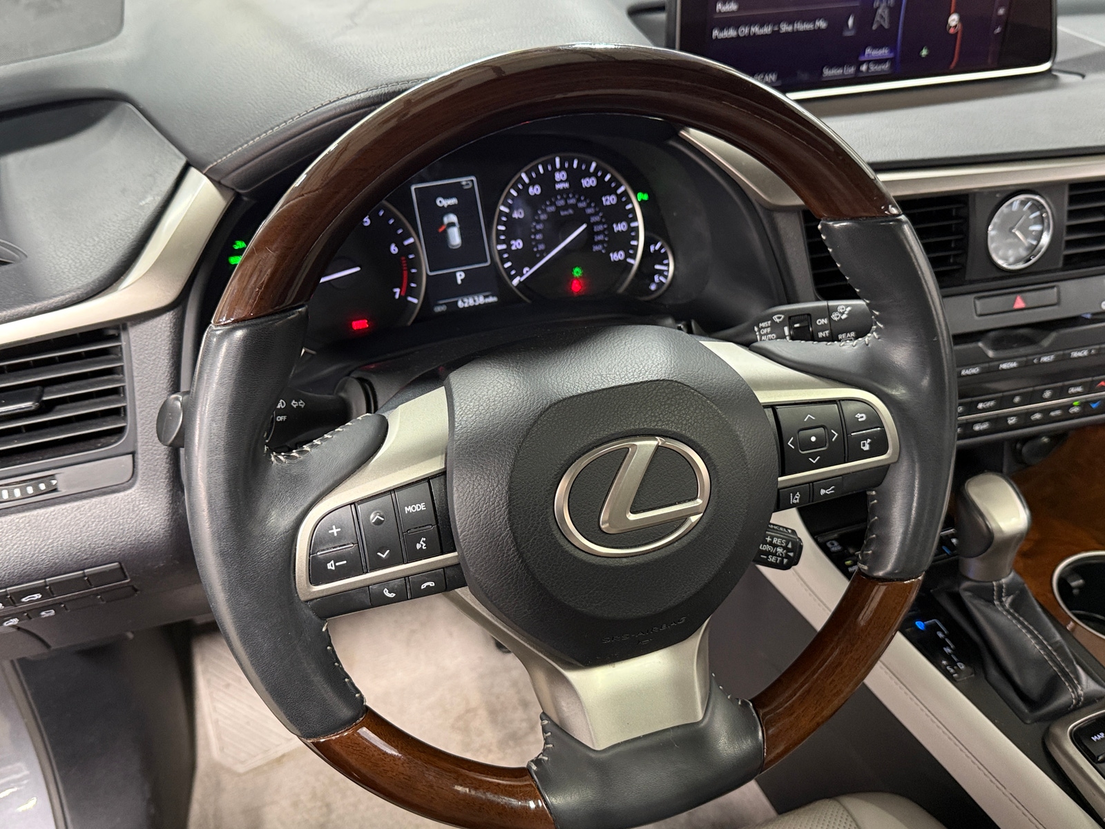 Thumbnail: 2019 Lexus RX - 4