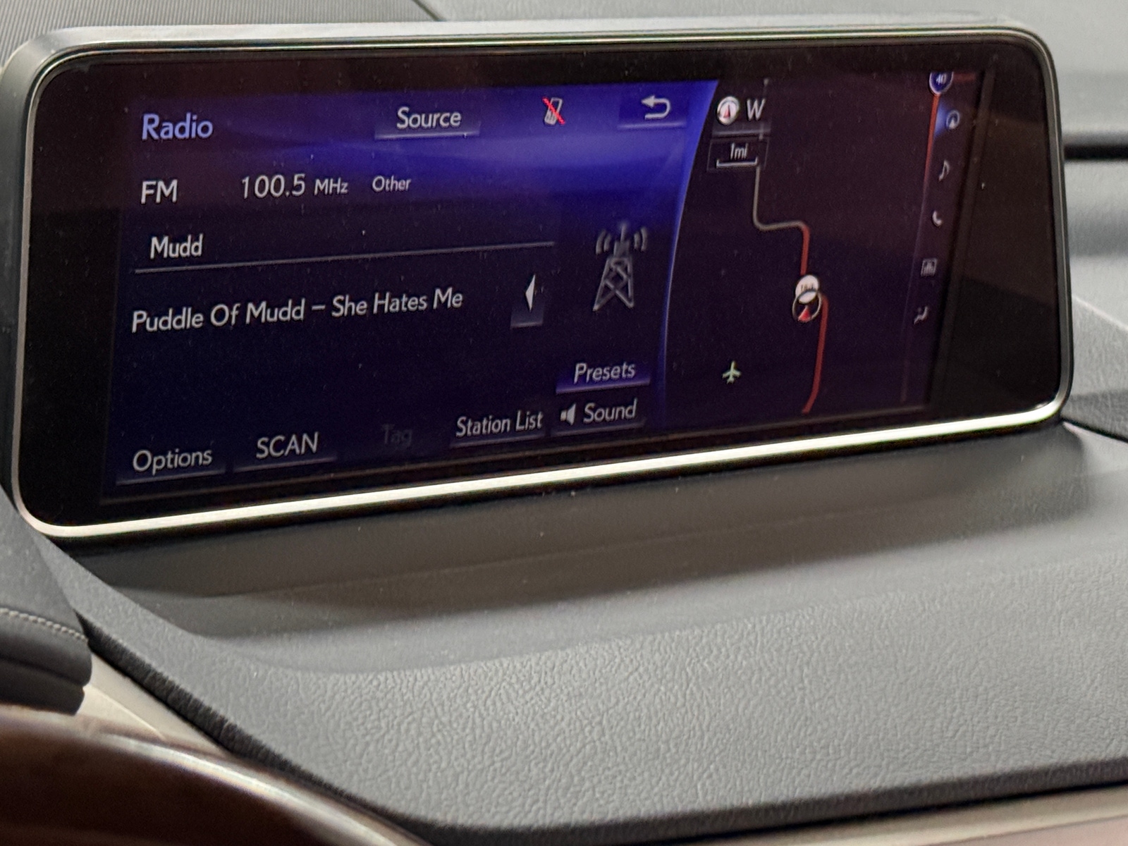 Thumbnail: 2019 Lexus RX - 3