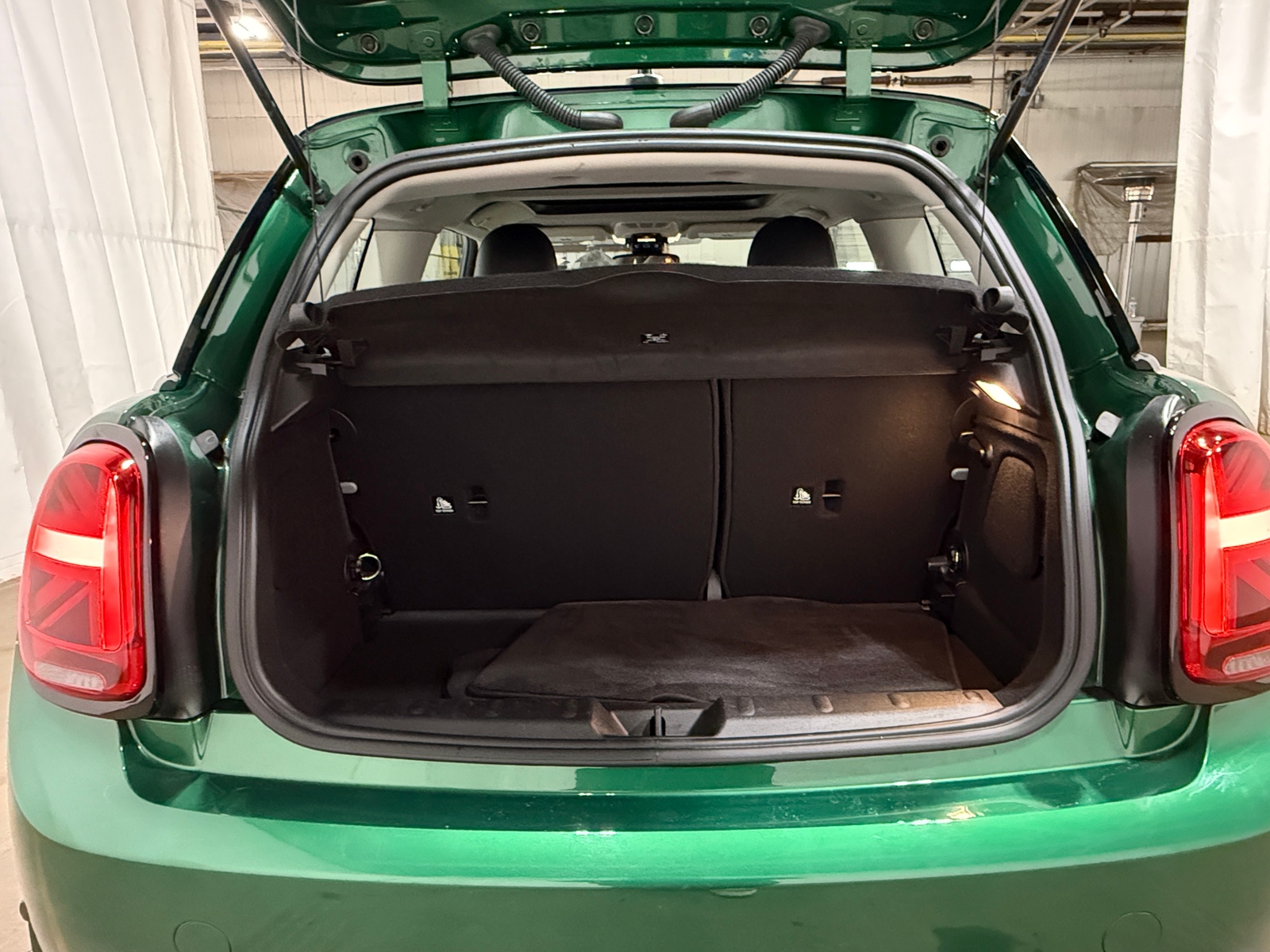 Thumbnail: 2023 MINI Cooper Hardtop - 7