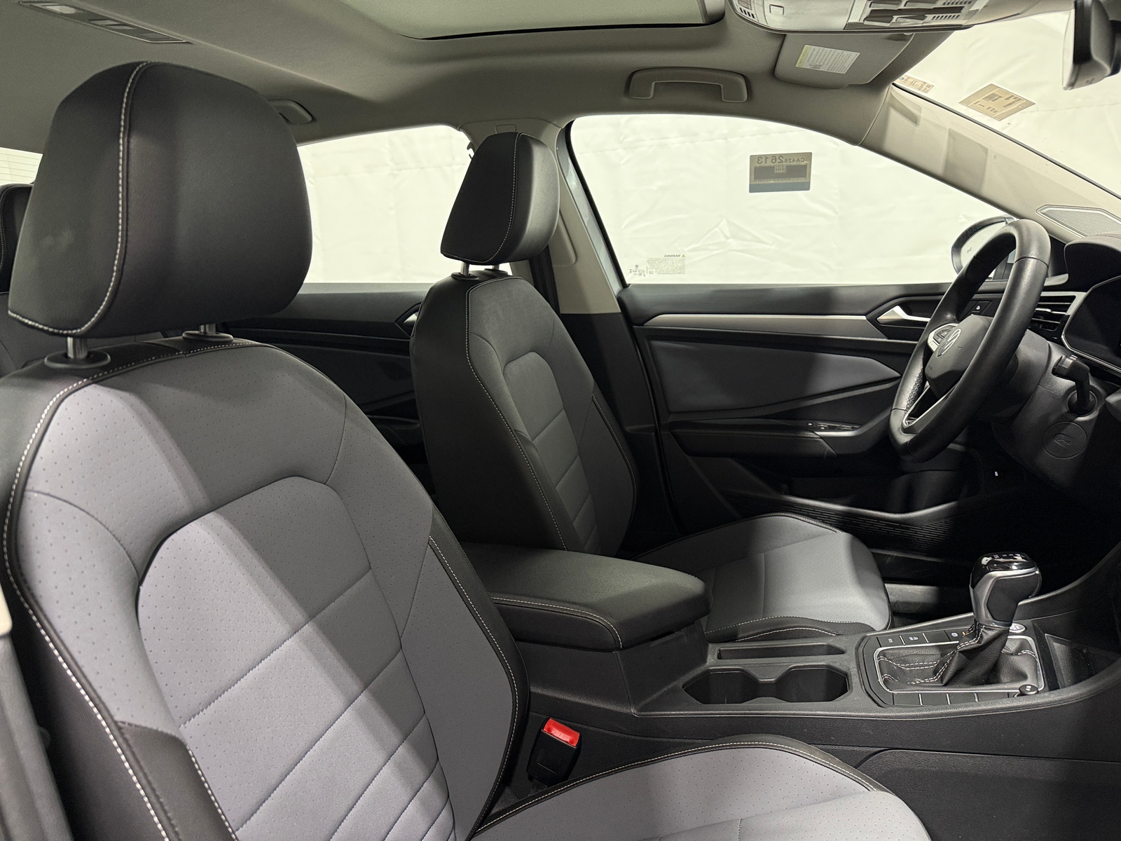 Thumbnail: 2025 Volkswagen Jetta - 2