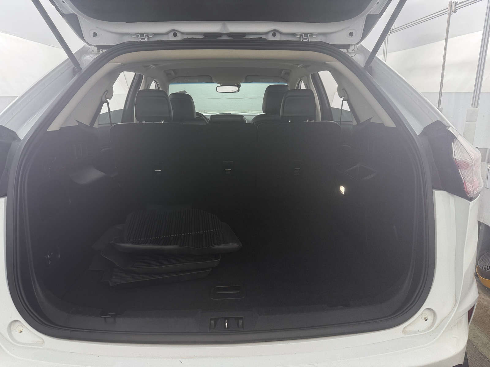 Thumbnail: 2020 Ford Edge - 6