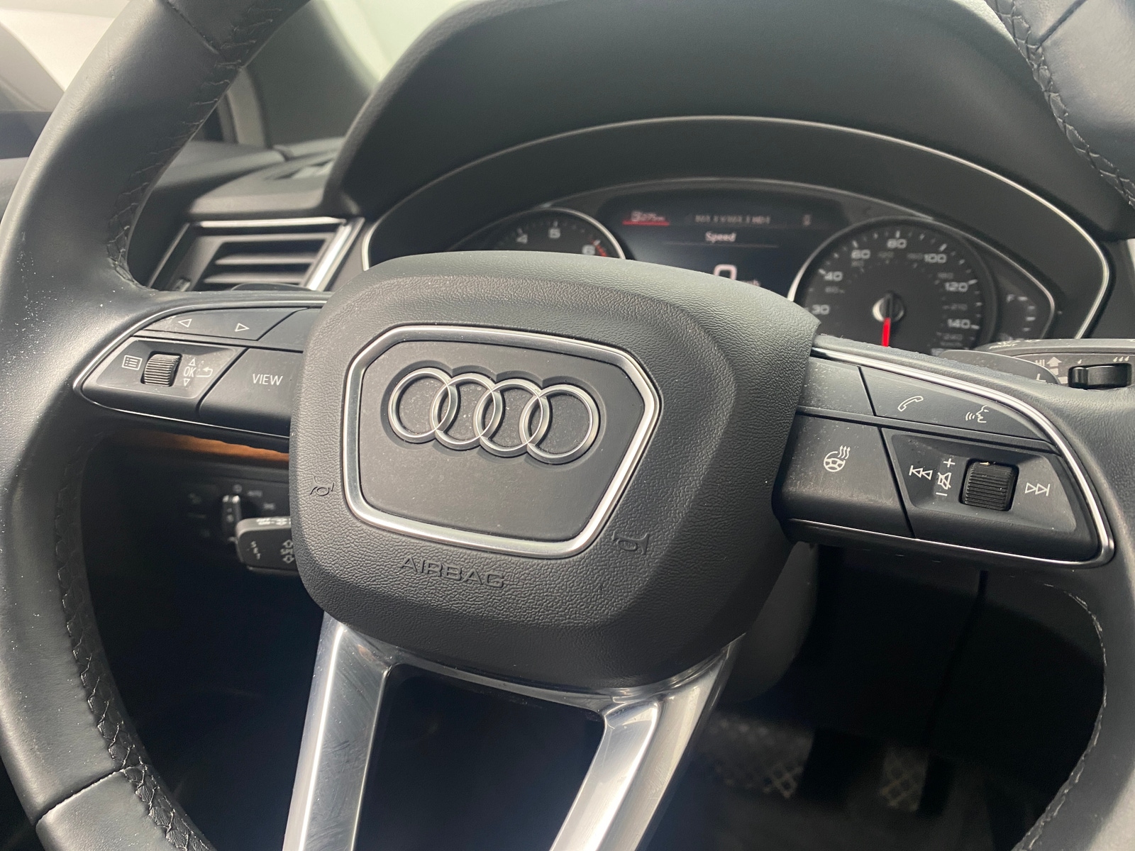 Thumbnail: 2023 Audi Q5 - 4