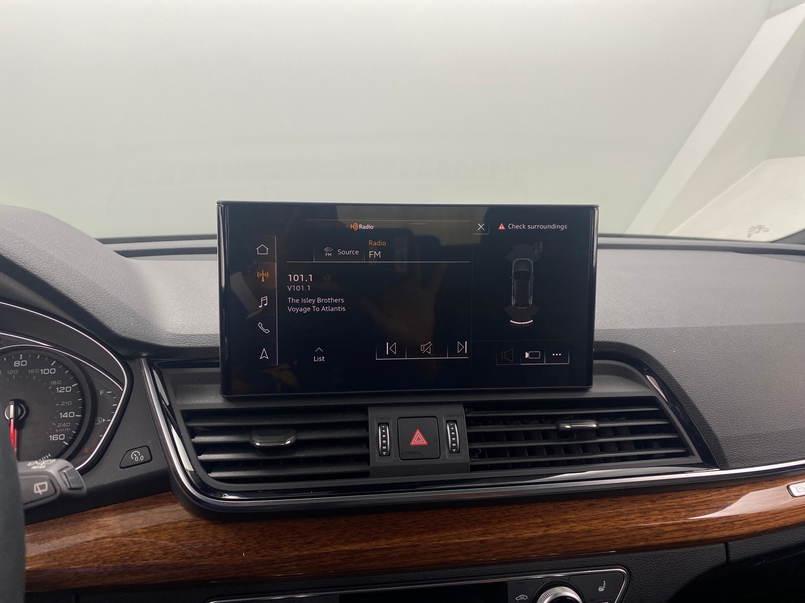 Thumbnail: 2023 Audi Q5 - 3